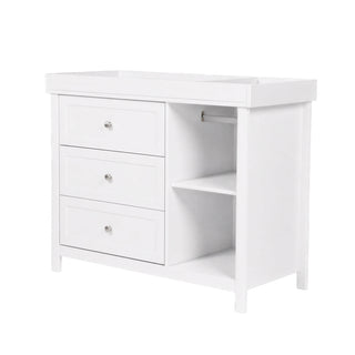 Wanderer Wide Changing Unit White lifestyle image